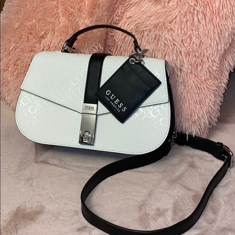 Guess Bags | Guess White purse 👛 - Picture 5 of 15
